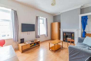 2 bed house, Diana Street, Plasnewydd, Cardiff, CF244TU - Image 2